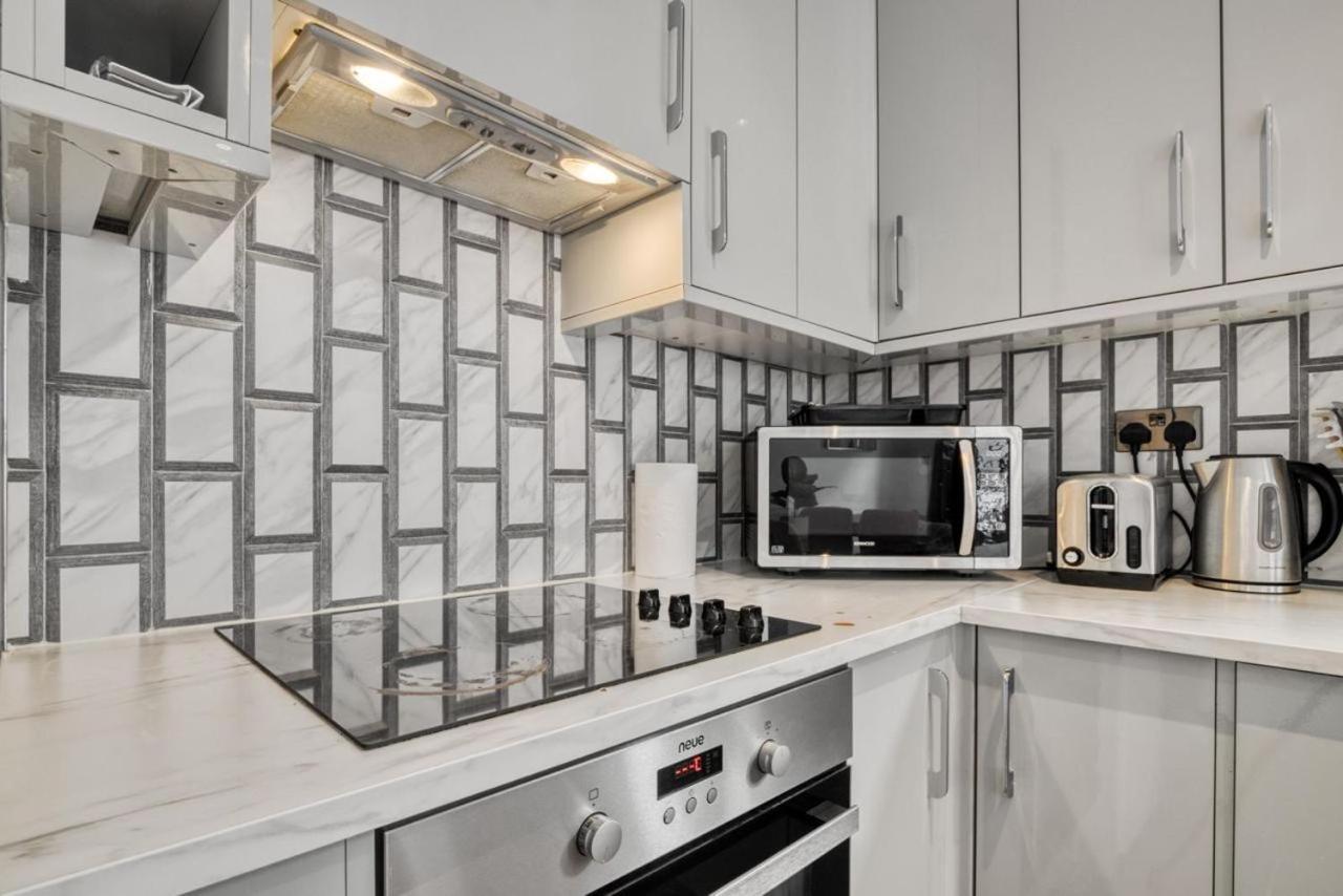Luxurious Hidden Gem In Wandsworth Apartment London Ngoại thất bức ảnh