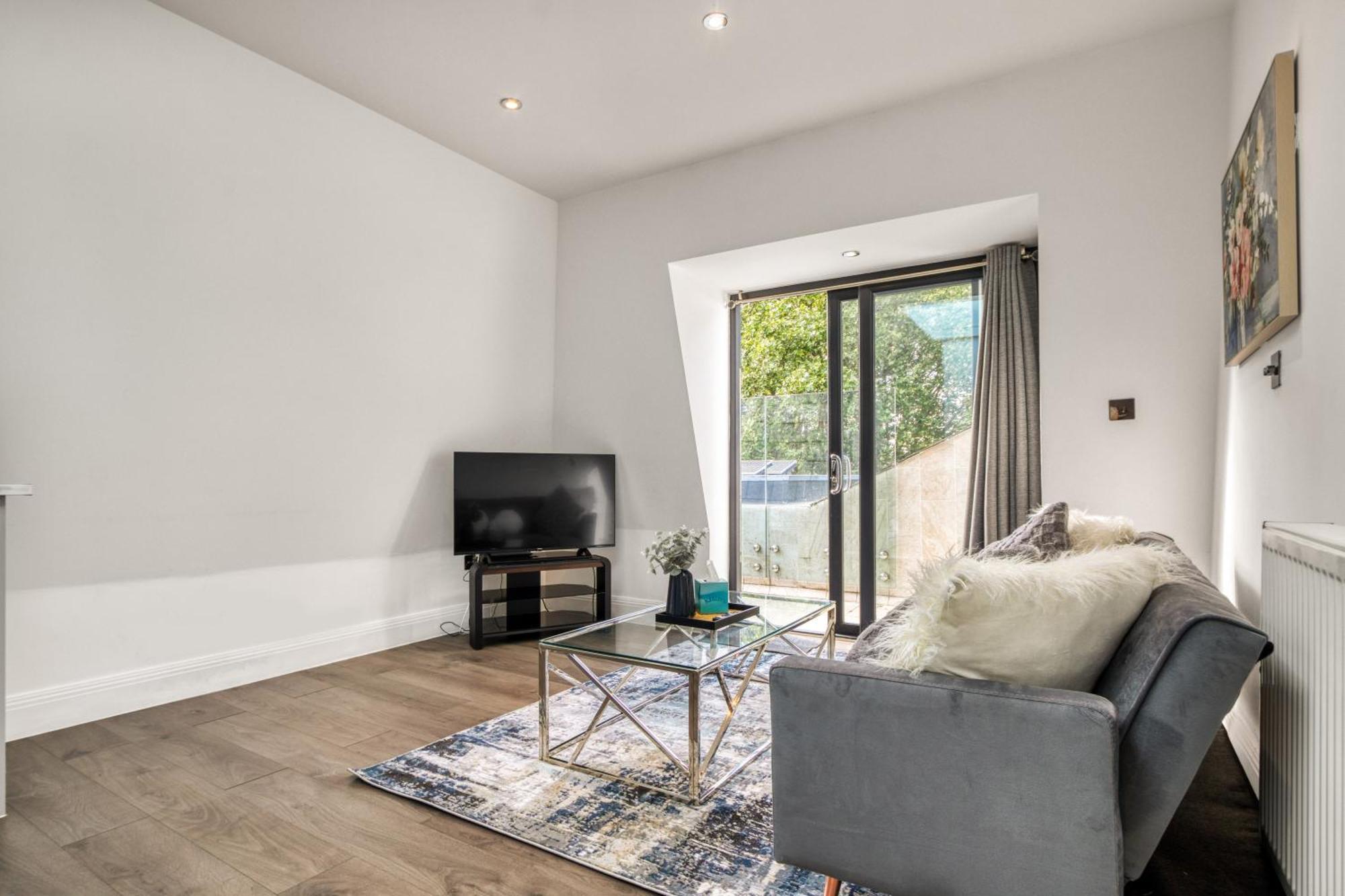 Luxurious Hidden Gem In Wandsworth Apartment London Ngoại thất bức ảnh